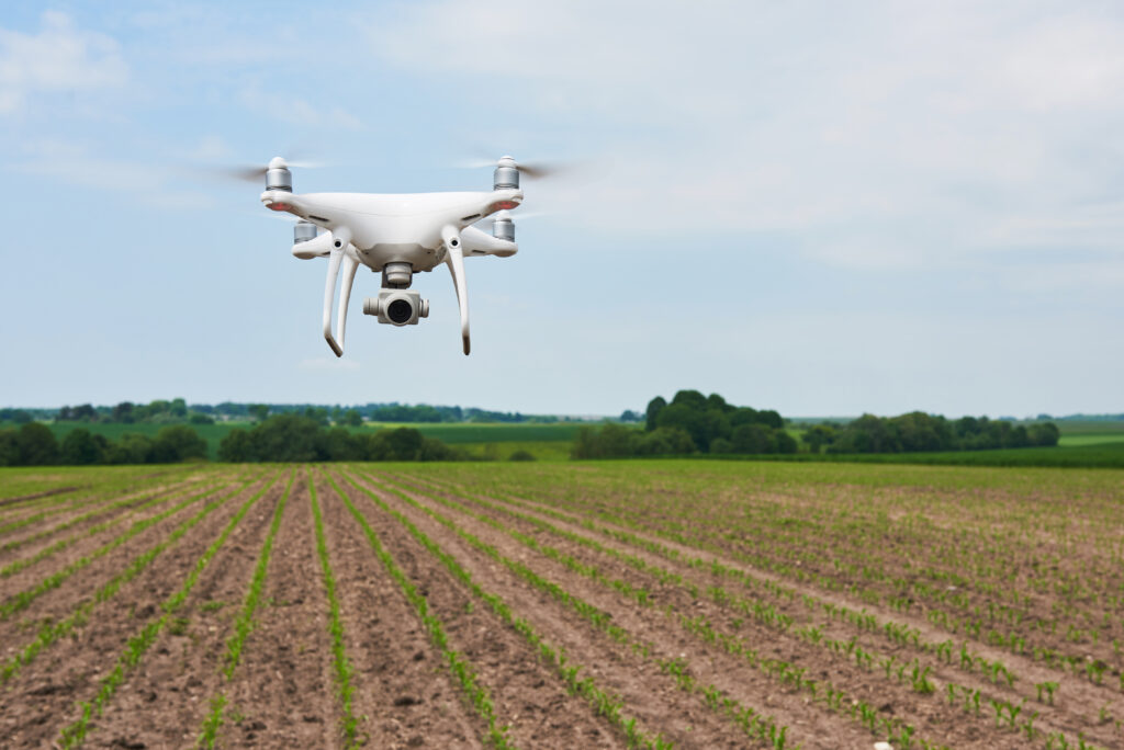 drone voando agricultura digital da embrapii 